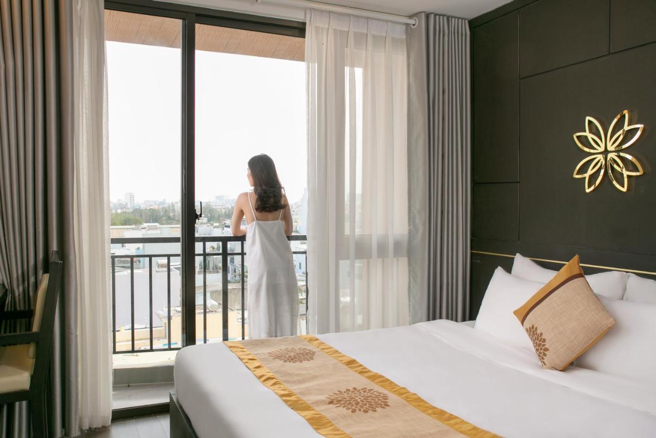 Hanami Hotel Danang Exterior photo