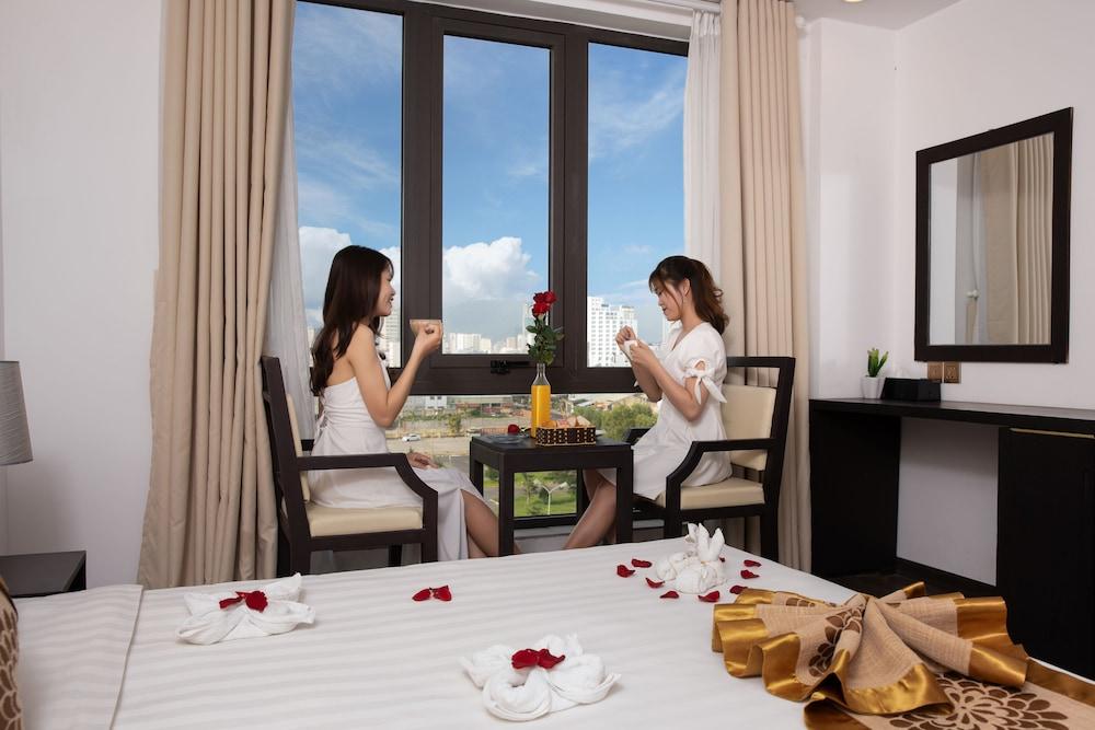 Hanami Hotel Danang Exterior photo