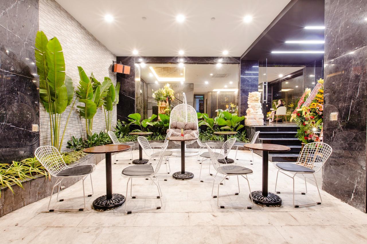 Hanami Hotel Danang Exterior photo